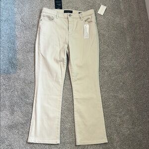 Sanctuary Cream Straight Leg Jeans Versatile Style